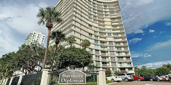 2611 BAYSHORE BOULEVARD
