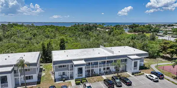 22375 EDGEWATER DRIVE