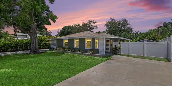 3511 W AZEELE STREET