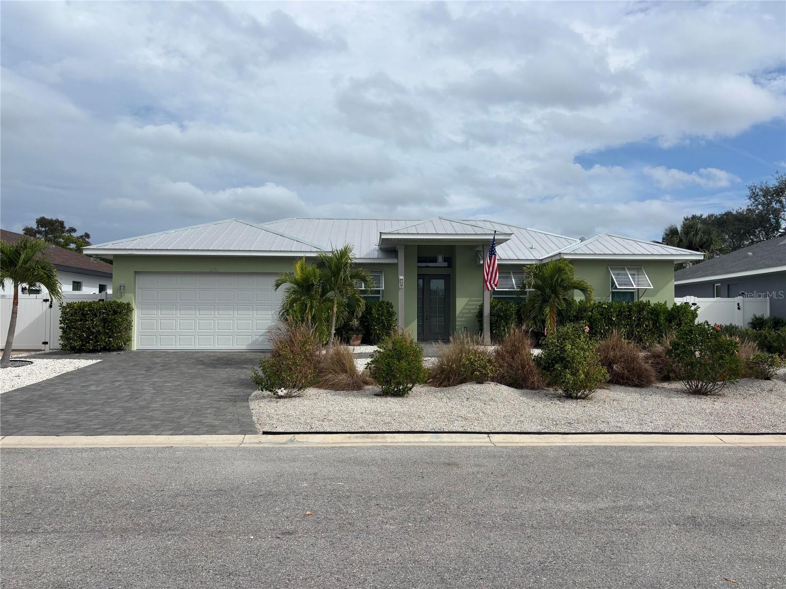Image 1 Image 1