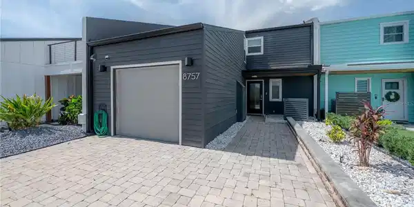 8757 BAY POINTE DRIVE
