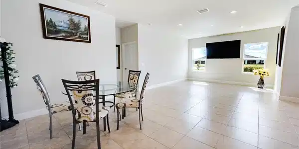 Image 4 Image 4