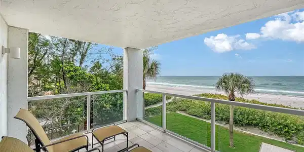 2425 GULF OF MEXICO DRIVE