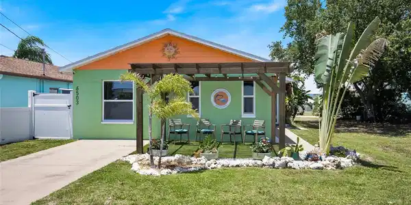 6503 LONNIE LEE LANE