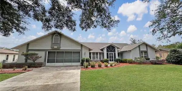 8262 DELAWARE DRIVE