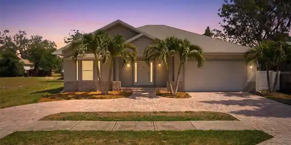1016 GULF ROAD