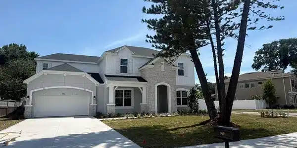 3601 E TAMPA CIRCLE