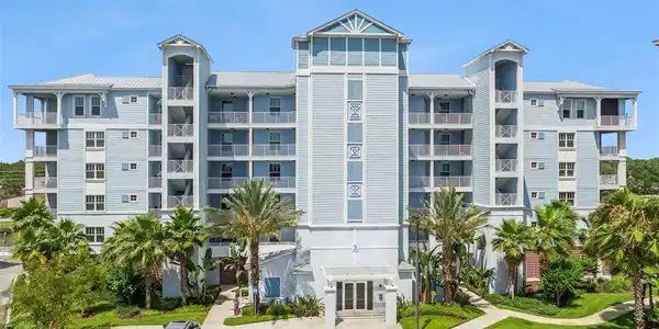 3 RIVERWALK DRIVE