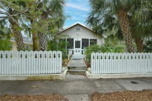2825 TAMIAMI