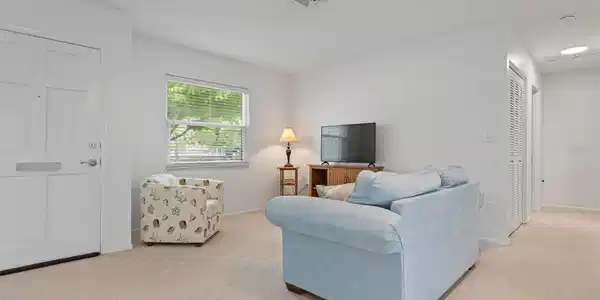 Image 4 Image 4