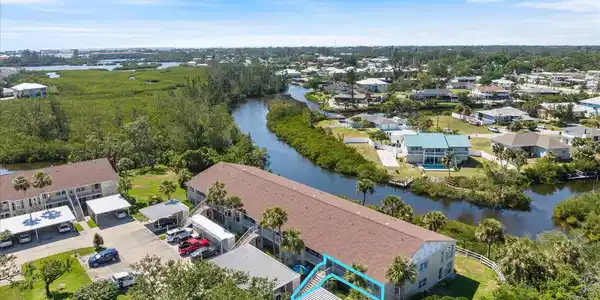 841 WATERSIDE DRIVE