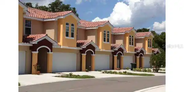 11 MERIDIAN DRIVE