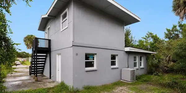 Image 4 Image 4