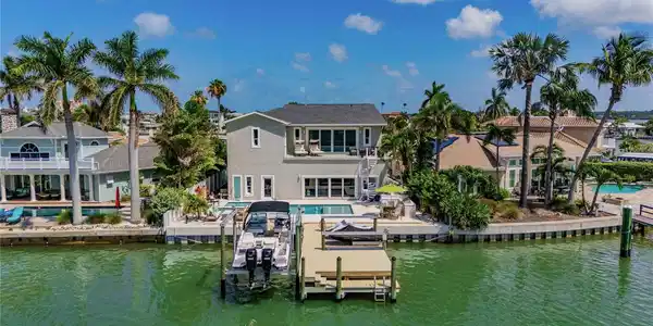 17081 DOLPHIN DRIVE