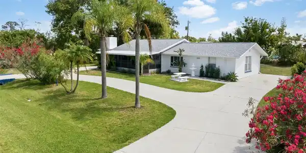 4705 LEMON BAY DRIVE