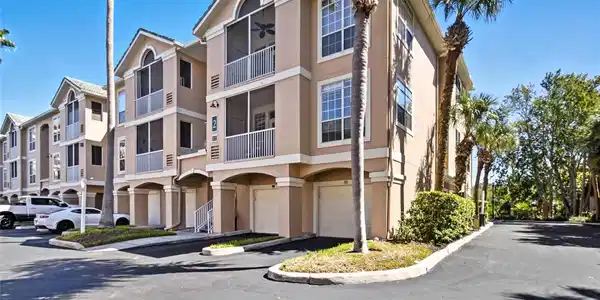 2212 BAY CLUB CIRCLE
