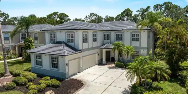 678 CLEAR CREEK DRIVE