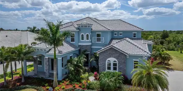 814 MANNS HARBOR DRIVE