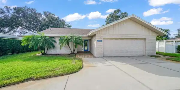 2620 RENATTA DRIVE