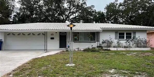8136 22ND N