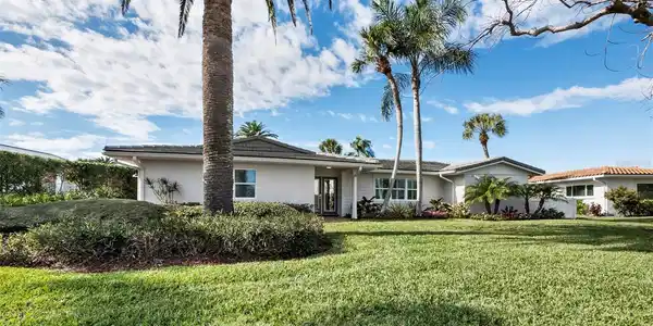 513 OUTRIGGER LANE