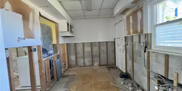 Image 4 Image 4