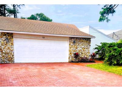 826 FAIRWAY DRIVE