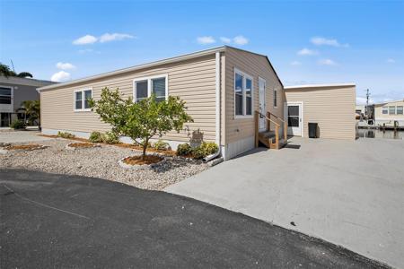 3121 BINNACLE LANE