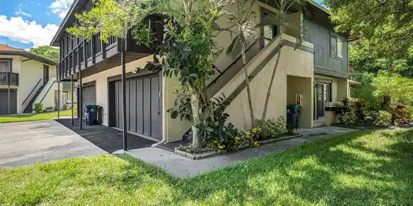 2934 LICHEN LANE