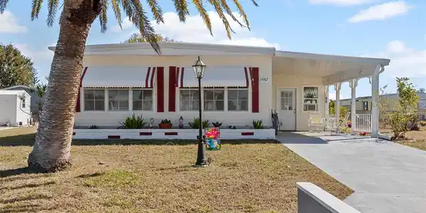 1557 BLUE HERON DRIVE