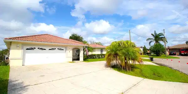 7 CROW COURT