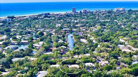 5333 SIESTA COURT