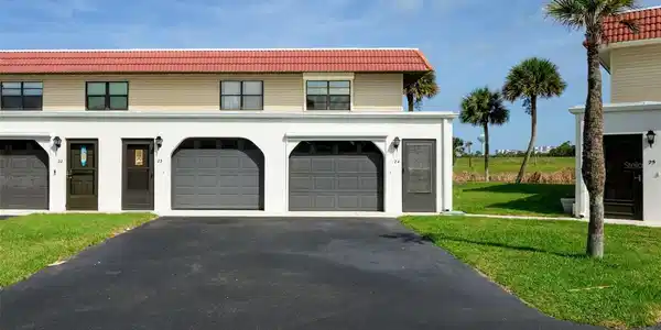 24 N OCEAN PALM VILLAS