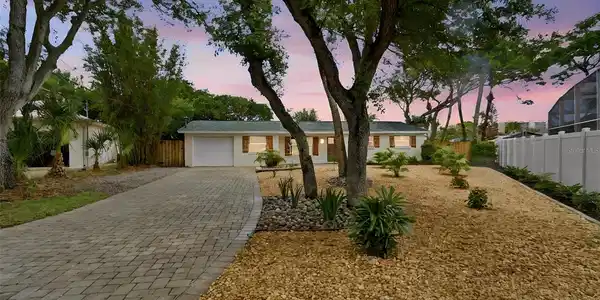 1 CARLEY CIRCLE