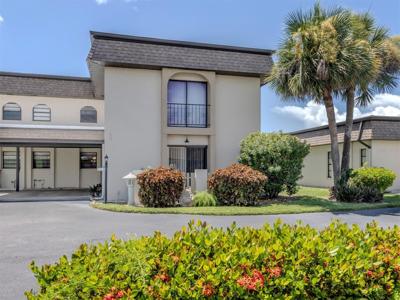 1712 LAKESIDE DRIVE