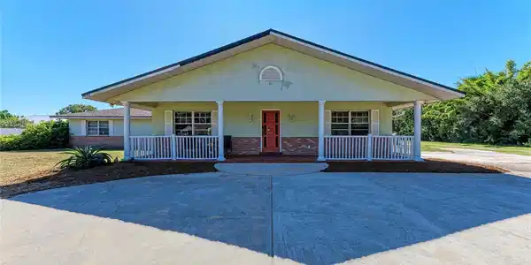 1499 17TH STREET W
