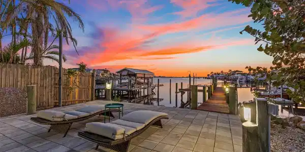 249 SHORE DRIVE