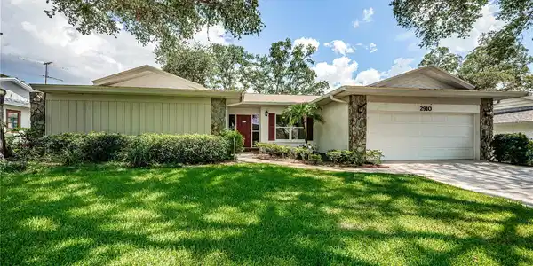 2910 DEER RUN S