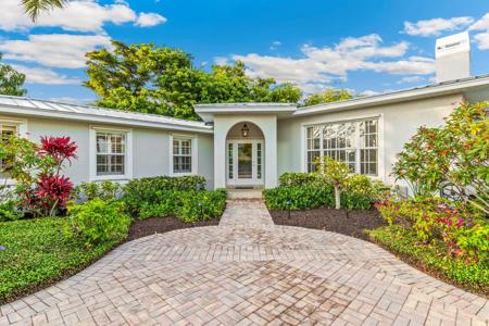 252 WATERWAYS AVENUE
