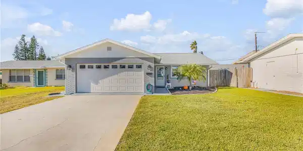 7 OCEAN CREST DRIVE