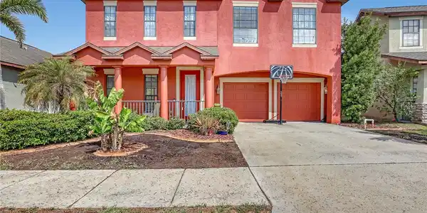 2882 GLENRIDGE CIRCLE