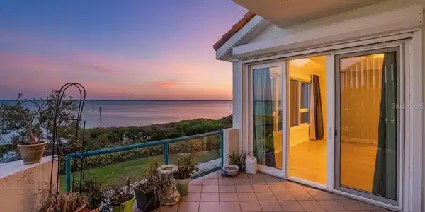 380 GULF OF MEXICO DRIVE