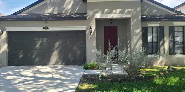 592 MARIAN COURT