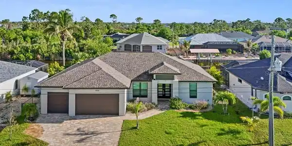 15136 HENNIPEN CIRCLE