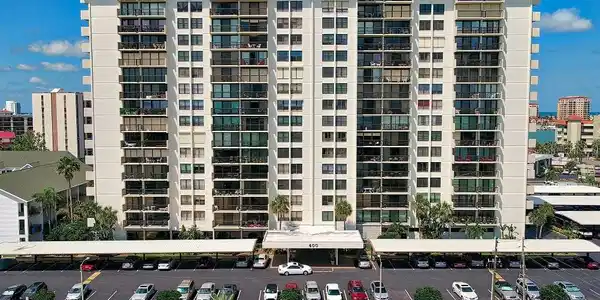 400 ISLAND WAY
