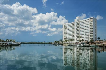 31 ISLAND WAY