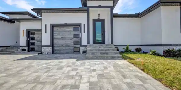 1327 WESLEY DRIVE