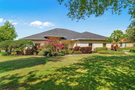 2942 HERITAGE CIRCLE