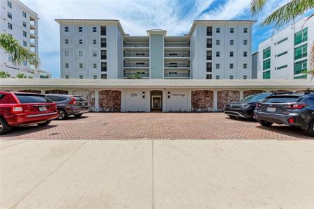 226 GOLDEN GATE POINT