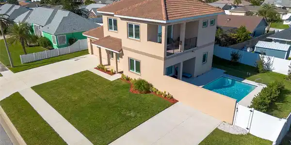 115 PENINSULA WINDS DRIVE